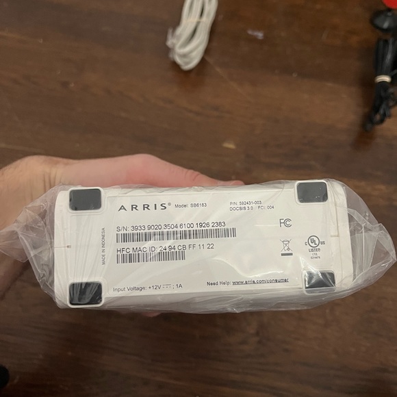 Arris WiFi Router surfboard - Picture 3 of 6